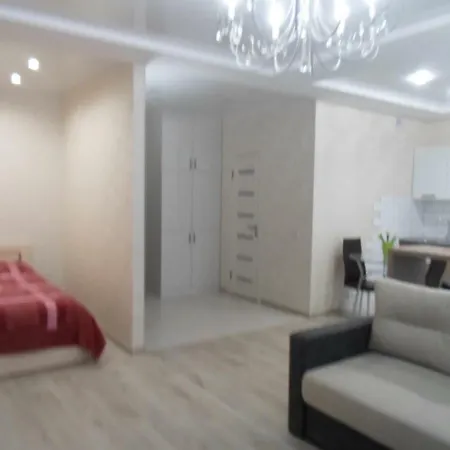 Apartment Kvartira Studiia U Mietro Grushievka Minsk